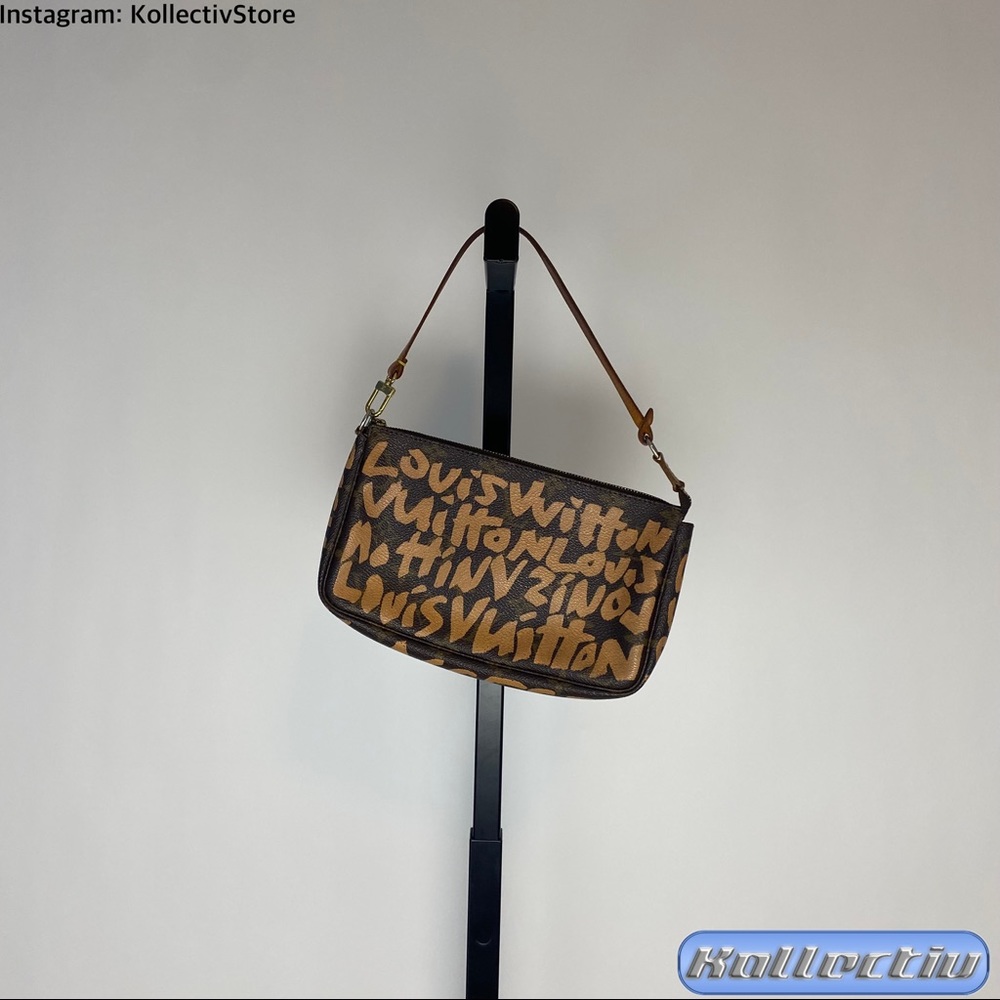 LOUIS VUITTON x Stephen Sprouse ‘Graffiti’ Pochette Brown 2001